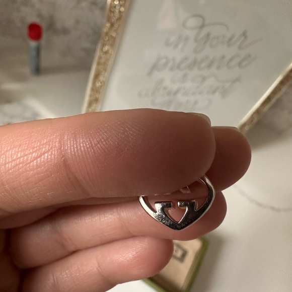 Gucci Silver Heart Earrings - Picture 9 of 12